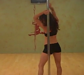 Pole dance x Jenyne Butterfly pole-dance-sexy