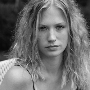 January Jones Mad Men 3 290x290 Les filles de la télé : January Jones