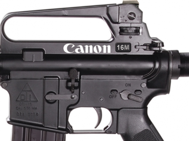 « Un M16 ? Non un Canon 16m »