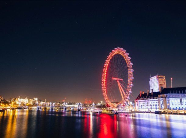 Desert in London : la nouvelle série photo incroyable de Genaro Bardy