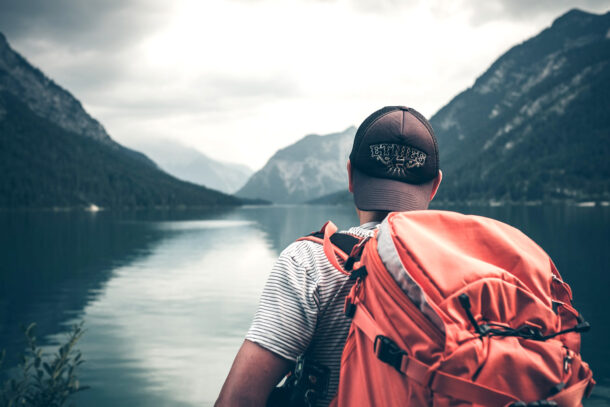 Quels vêtements sont indispensables lorsque l’on voyage ?
